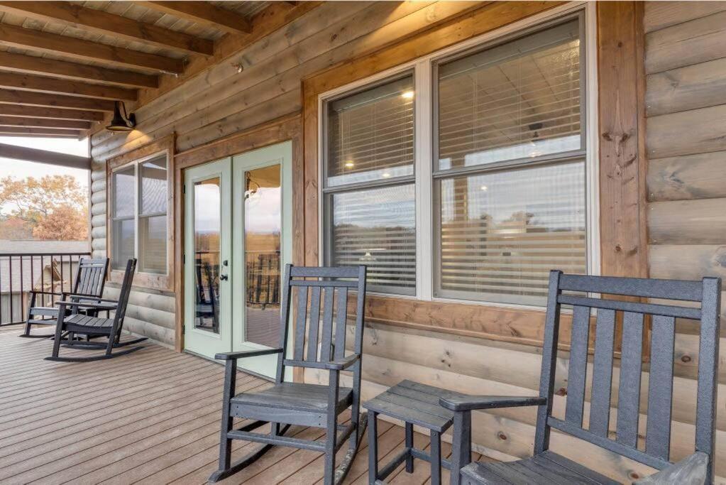 Blue Moon Ridge: Brand New Cabin! 5 Bedrooms, Pool/Hot Tub, Theatre Pigeon Forge Luaran gambar